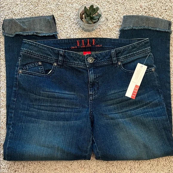 Elle⭐️NWT🌻Dark Indigo Women's Cropped Jeans Size 10 - Picture 3 of 11